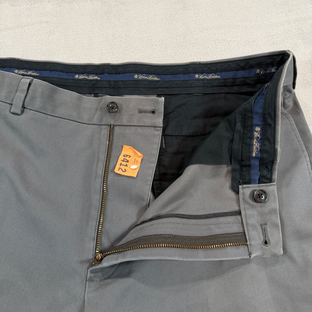 Brooks Brothers Mens 38x30 Advantage Chino Clark Grey Flat Front Cotton Pants - Picture 4 of 10
